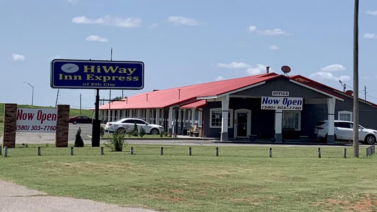 Hiway Inn Express Elk City Exteriér fotografie